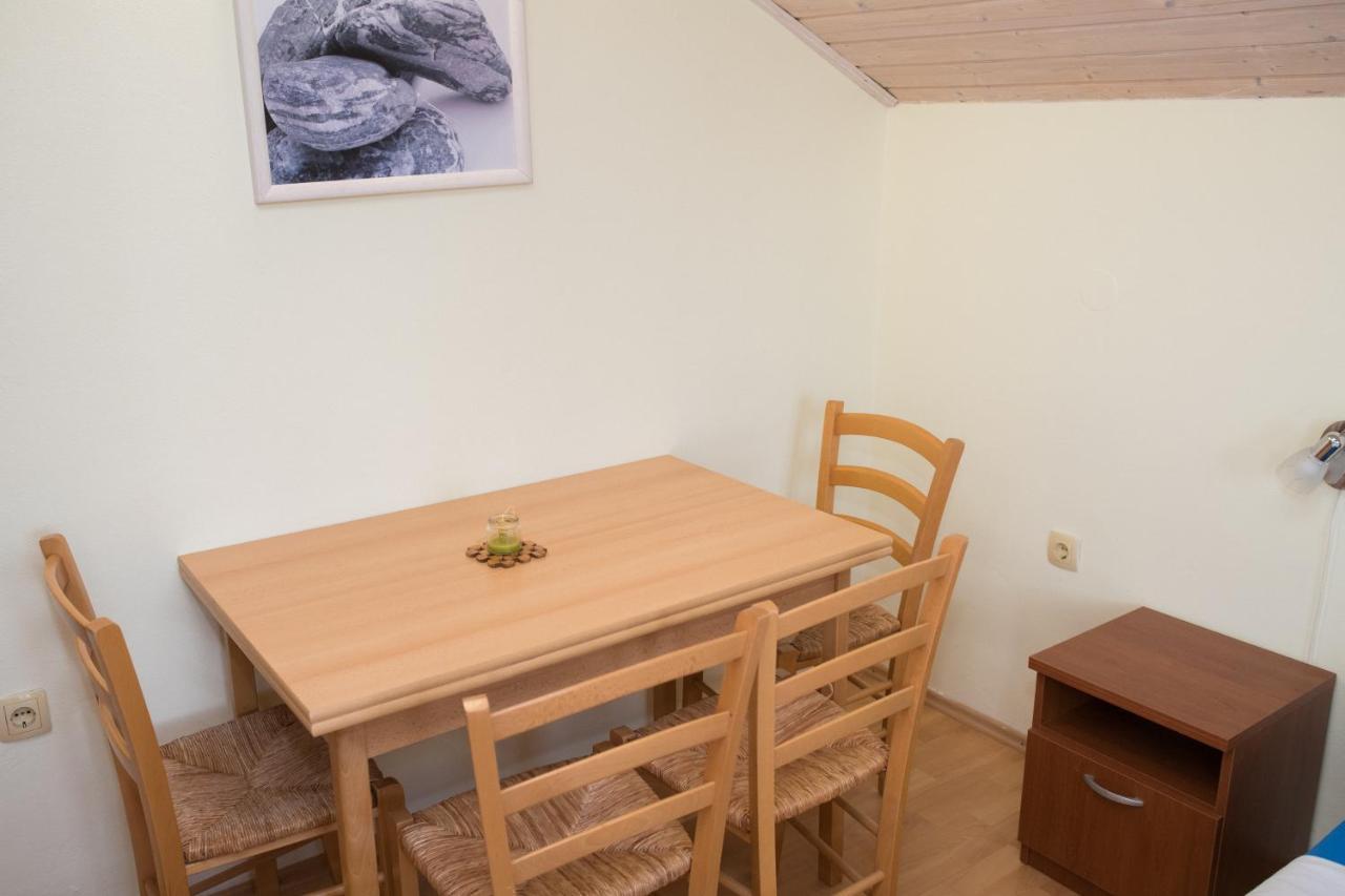 Apartment Dalmatien Raslina Exteriér fotografie