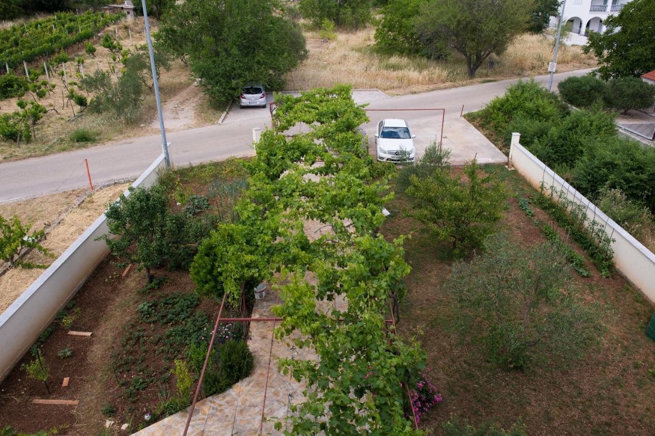 Apartment Dalmatien Raslina Exteriér fotografie